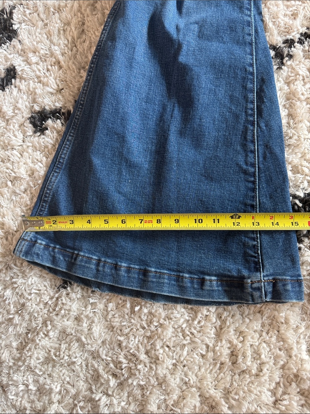 Women's Dark Blue Flared Jeans - Classic Denim Bell Bottoms wrangler - Picture 3 of 6